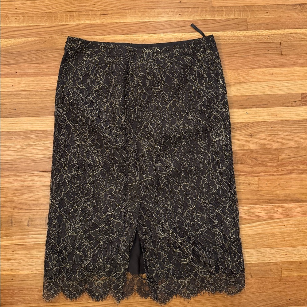 Banana Republic Black Lace with Gold Thread Pencil Skirt - Picture 5 of 8